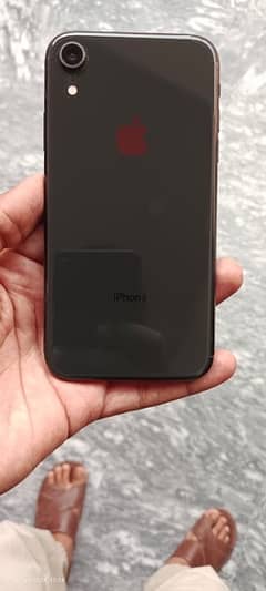 I phone XR 64 GB