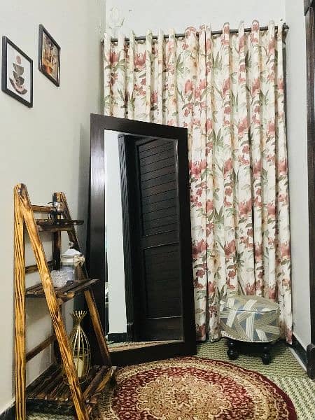 Standing mirror for urgent sale 0