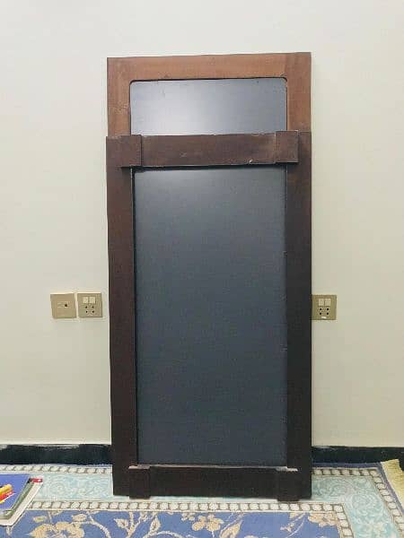 Standing mirror for urgent sale 4