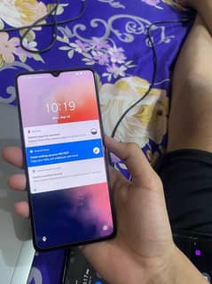 oneplus 7t only back cracked 8/128
