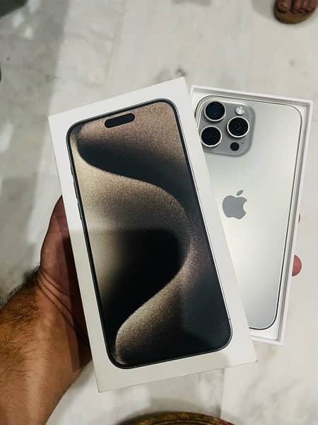 IPHONE 15 PRO MAX 256 GB BRAND NEW NON PTA 4