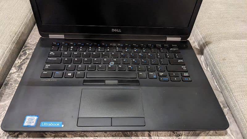 Dell latitude e7470 - i5 6th generation 4