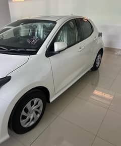 Toyota Yaris 1000cc 2020 4 grade X model imported -23 last scratchless