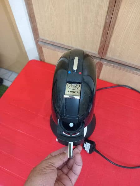 Krups Nescafe Dolce Gusto Coffee Maker 2