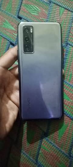 vivo v2020 8/128 display fingerprint