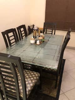 Dining Table in Excellent quality for sale in karachi