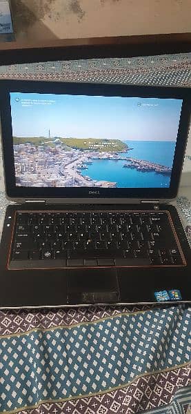 Dell latitude E6320 core i5 2nd generation/ Laptop for sale 3