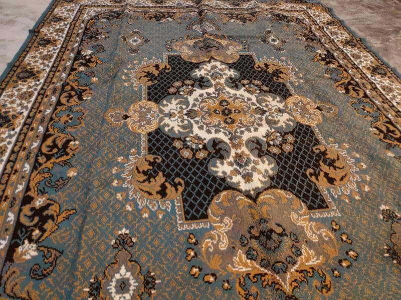 7.6×10 feet Turkish Rug for sale 1