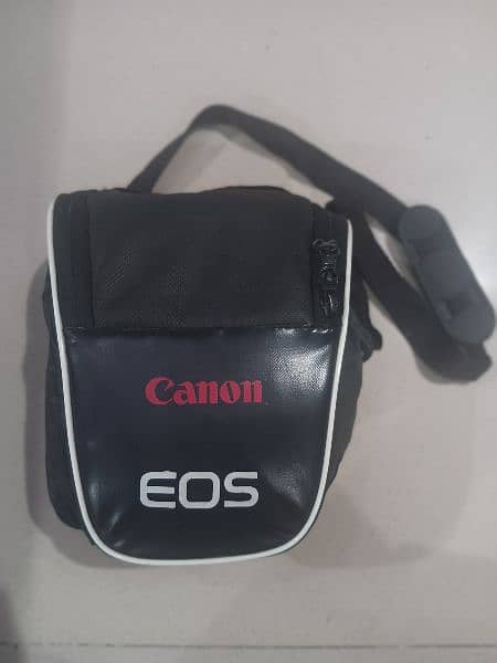 Canon 600D DSLR Camera – Mint Condition 0