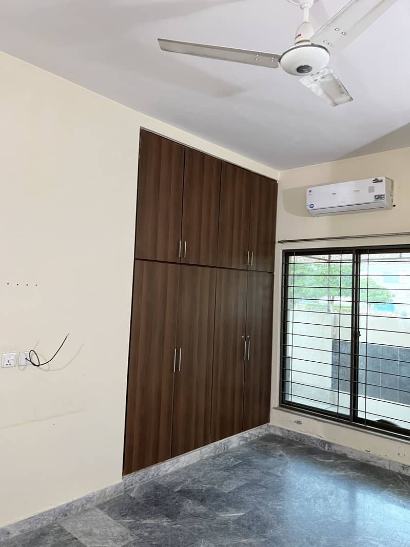 10 Marla House for Rent in Fazaia Housing Scheme Phase 1 4