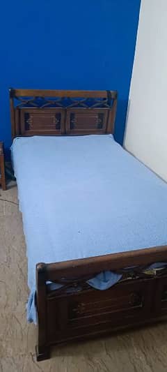 Wooden complete bedroom set for sell