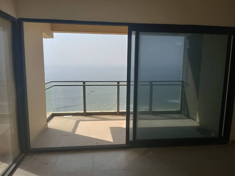 3 Bedroom Fully Sea Facing In Emaar Project 22