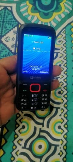 QMobile E4i dual sim