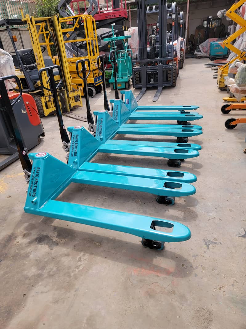 BAOLI 3 Ton Manual Hand Pallet Trucks Lifters Forklifts for Sale in 19