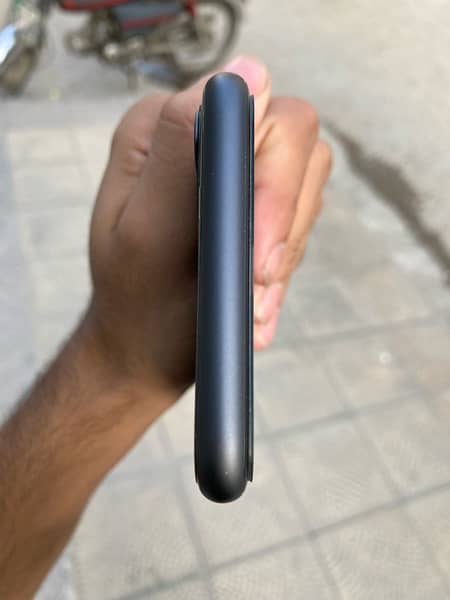 Iphone 11 dual pta 128 GB 5