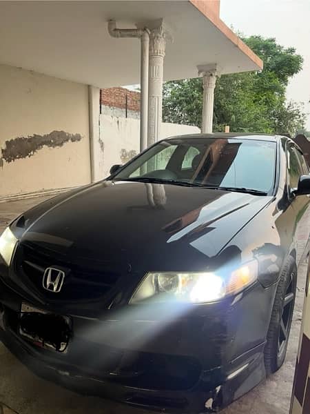 Honda Accord Cl7 2003 / exchange possible 1