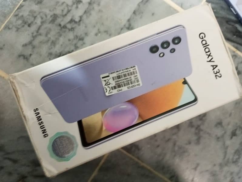 samsung A32 with box 0