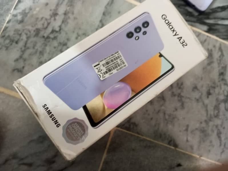 samsung A32 with box 1