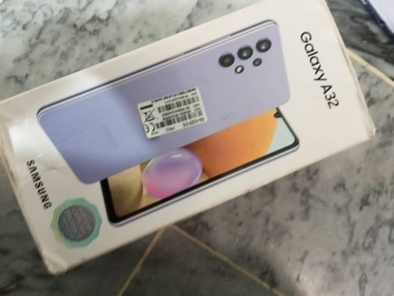 samsung A32 with box 3