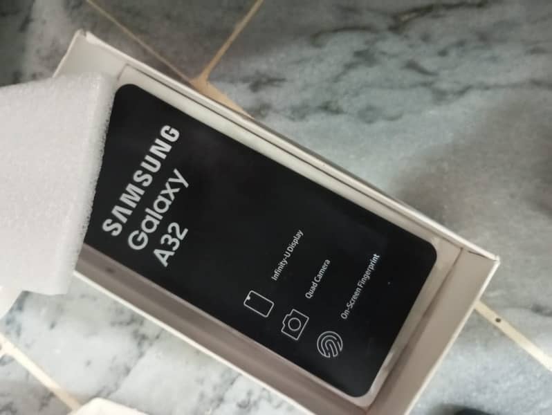 samsung A32 with box 5