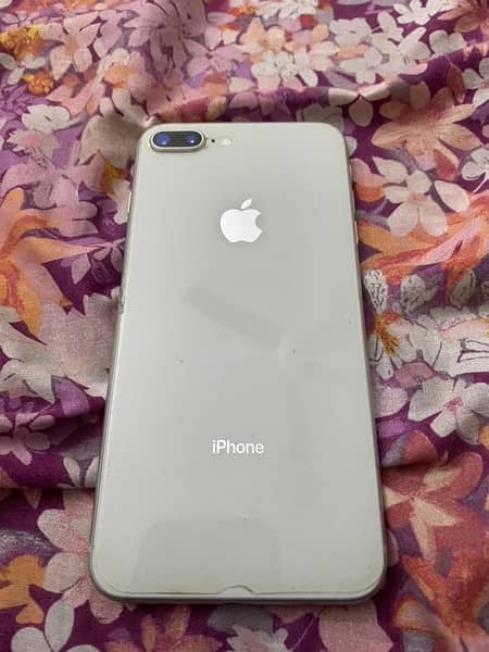 iPhone 8 Plus 3