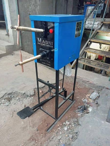 spot welding machine 17