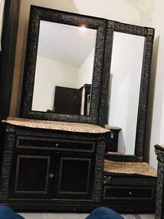 Double Dressing table