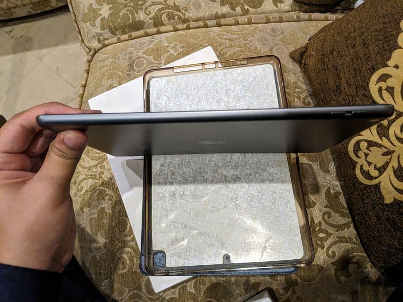 IPAD 9TH GENERATION 2021 FULLBOX 3