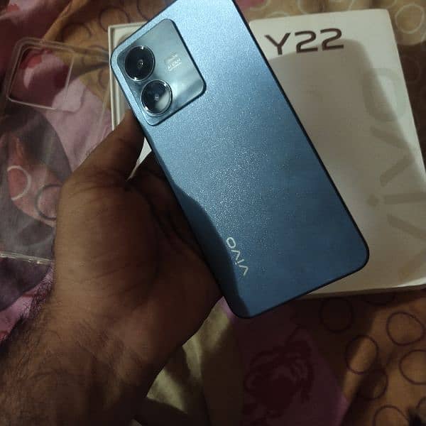 vivo  y22 4GB/64 Complete box  1and yos  10/10 condition hi 5