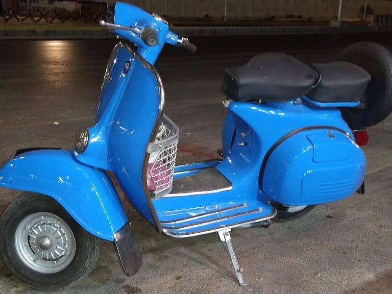 vespa super  brand new 2