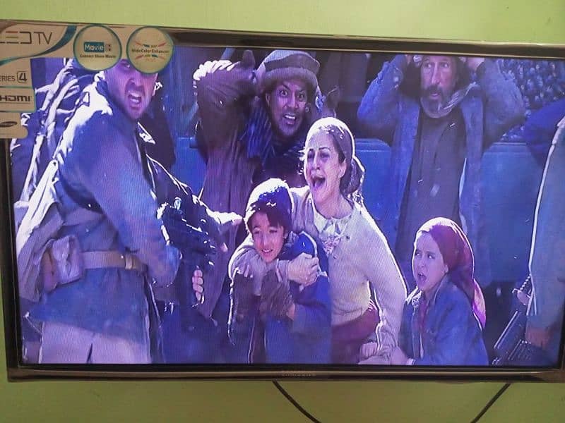 Samsung 32 inches series 4 HDMI USB hd 1080 in good condition 2