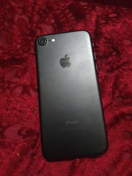 apple iPhone 7 32gb pta approved 2days check warranty 1