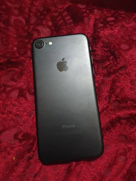 apple iPhone 7 32gb pta approved 2days check warranty 2