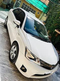 Toyota Corolla Axio 2014 hybrid