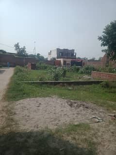 2Marla /3 Marla /4 Marla plot For sale in Babu sabu Near To sabzazar D block Golden chance for Renter's And Investor's Fori Rabta keray