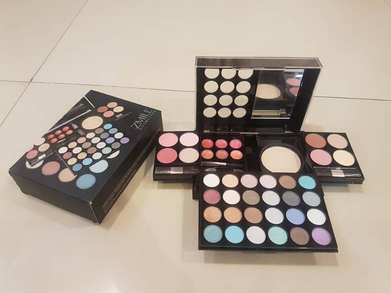 Full Face Makeup Kit 1