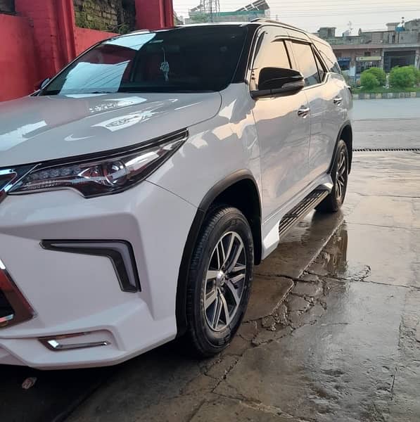 Toyota Fortuner 2.7 V Petrol 2018 2