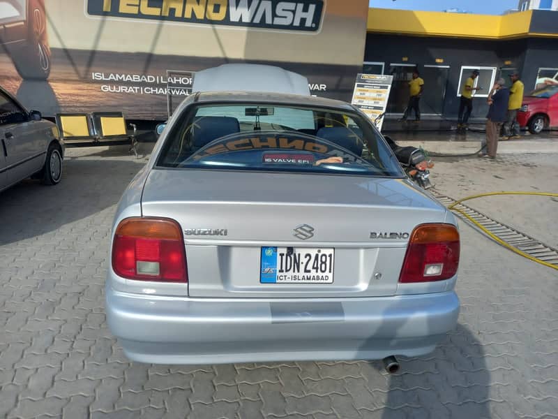 Suzuki Baleno 2003 9