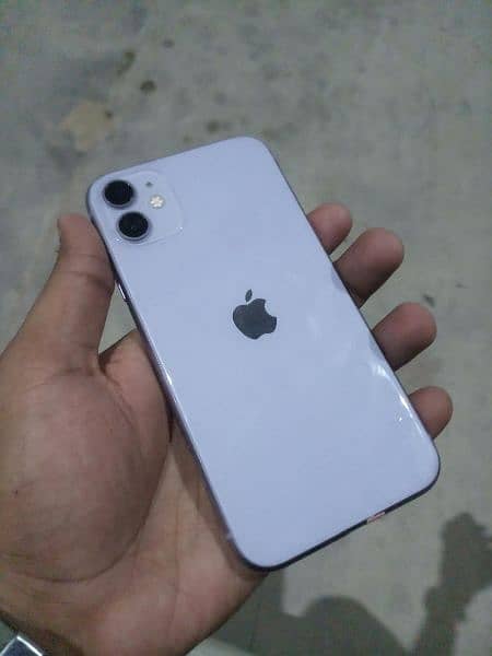 IPHONE 11 10/10 CONDITION 0