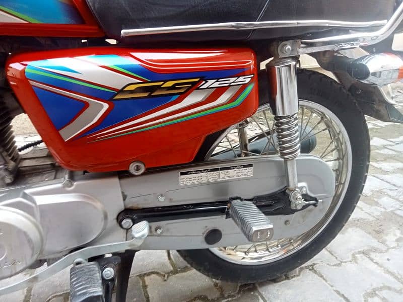 Honda CG 125 Bike for sell 7