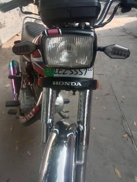 Honda 125  03094692245 8