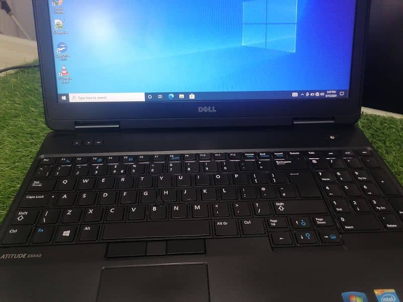 Dell 5540 i5 4th gen with 2 GB Navidia graphics card 7