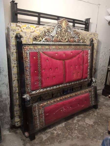 Unique  Design iron Bed 1