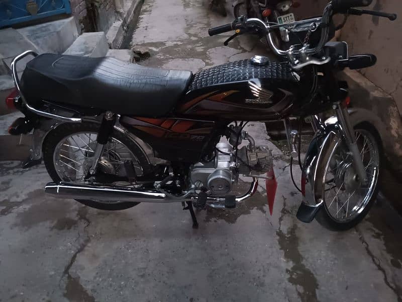 Honda CD 70 (2023+2022) model (03025424537) 6