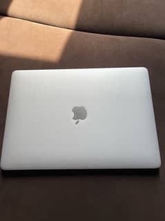 MacBook Pro 2017 8/256