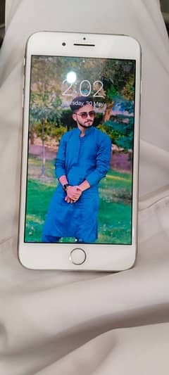 I Phone 7 plus pTa prove 128 gb