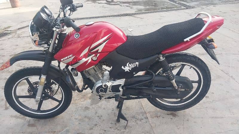 Ybr 125G 2016 9