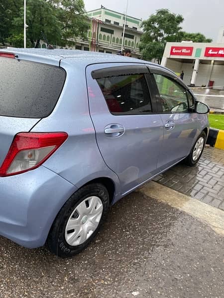 Toyota Vitz 2014 3