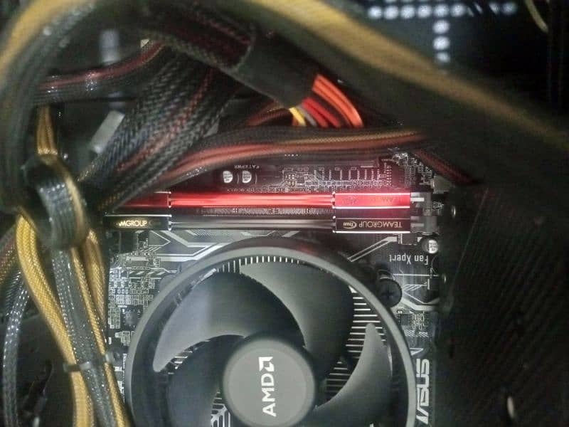 Gaming PC very good condition 3