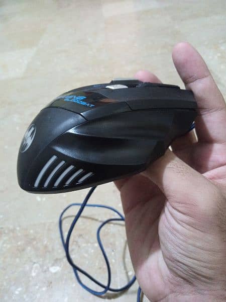 GAMING BloodBat RGB mouse 2